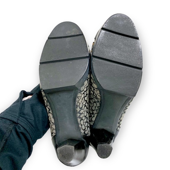 VTG Coach Black Gray Jacquard C Signature Leather Toe Cap Platform Pumps 6.5 /37 - Picture 10 of 16